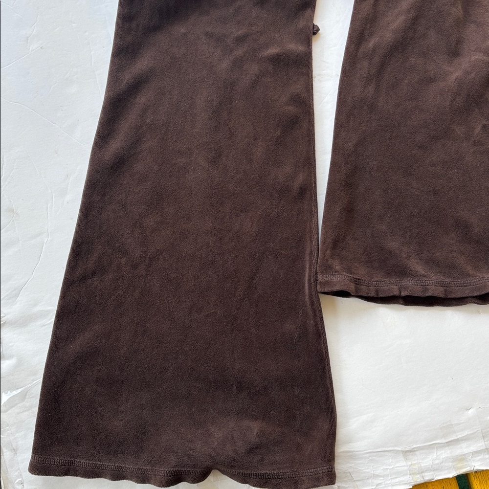 Vintage Juicy Couture Velour Y2k Tracksuit Pant USA Flare Snapback Pockets Brown - Picture 14 of 17